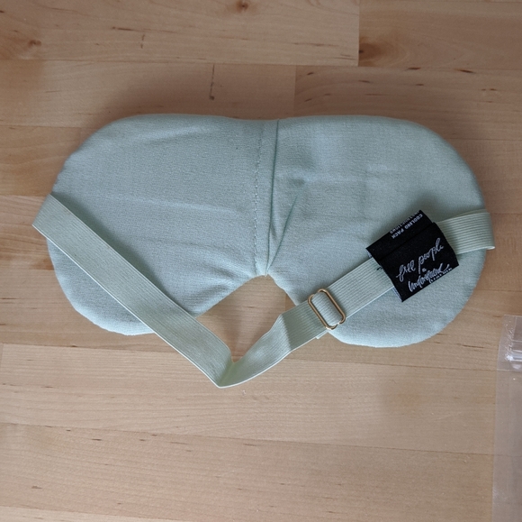 Free People Cooling Eye Mask w/understated Leather - Picture 4 of 7